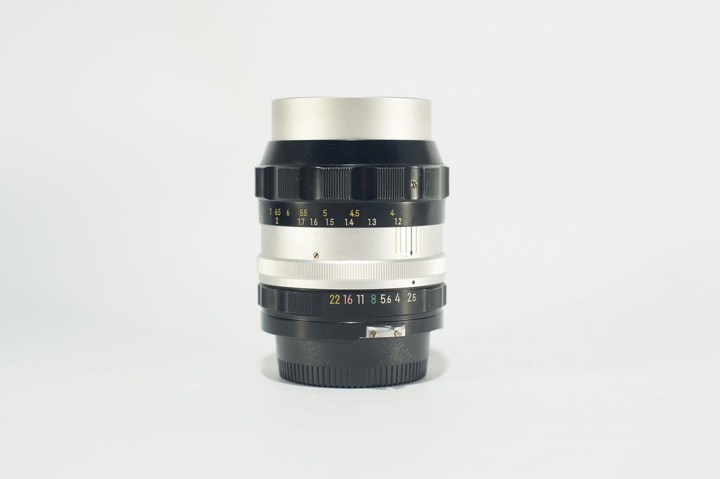 non-AI 105mm F2.5P