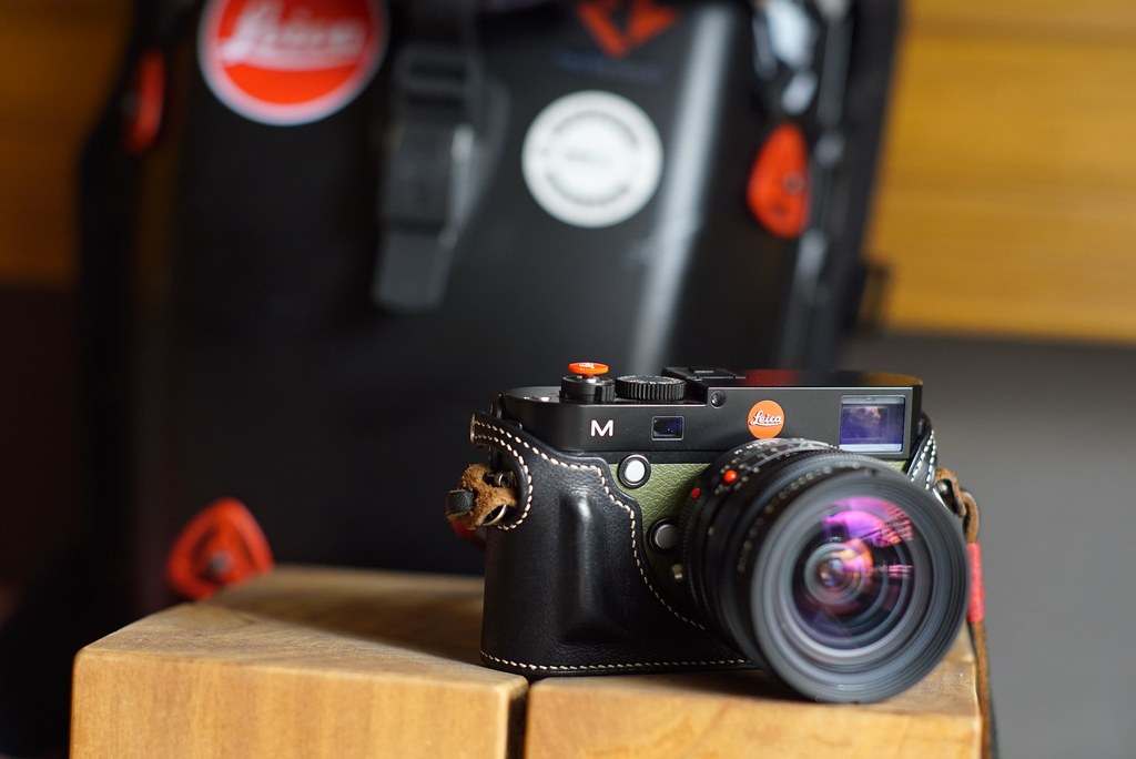 Leica & Point65