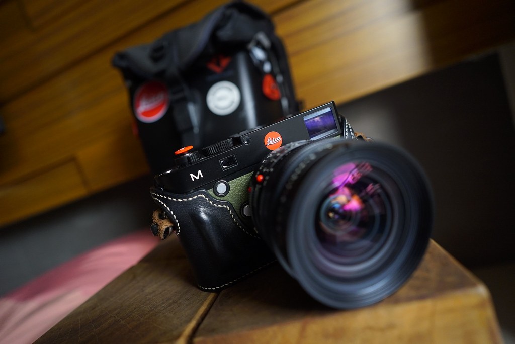 Leica & Point65