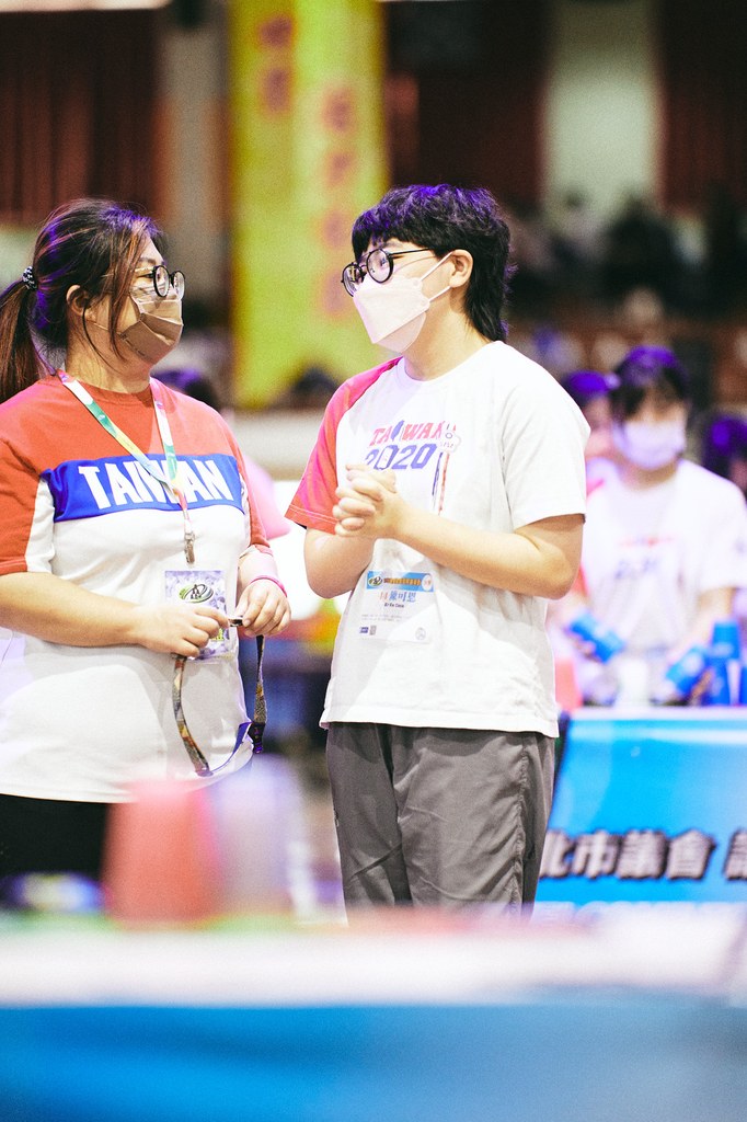 Speed Stack girl