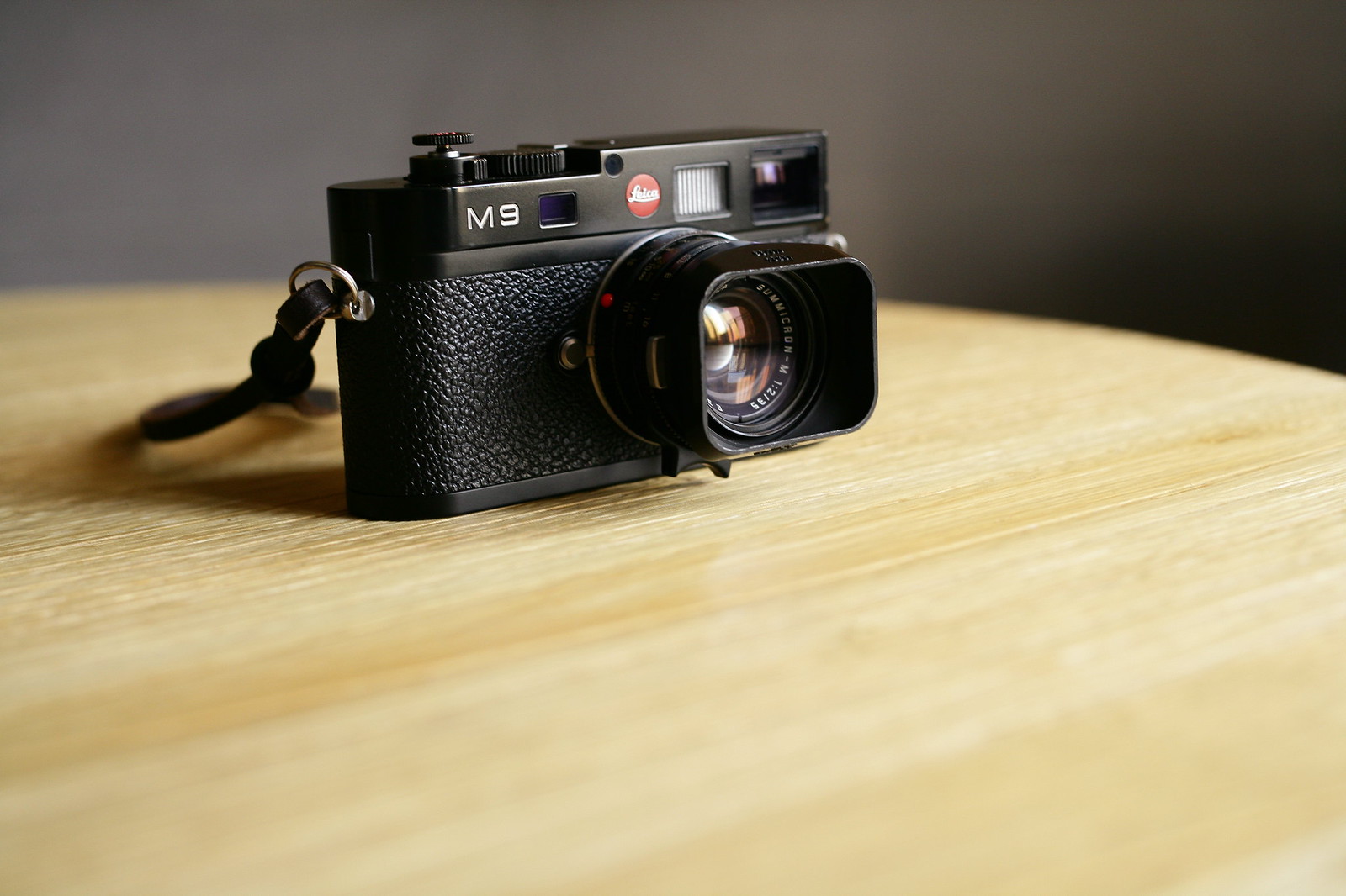 Leica M9 with 7 elements