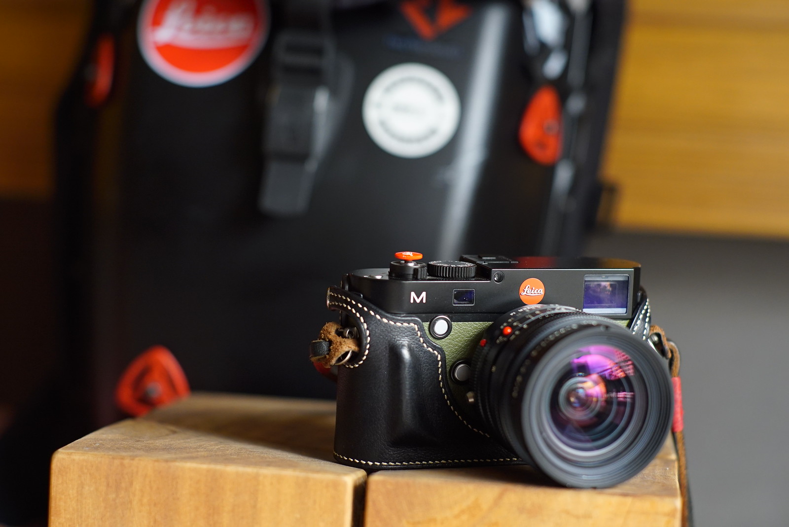 Leica & Point65